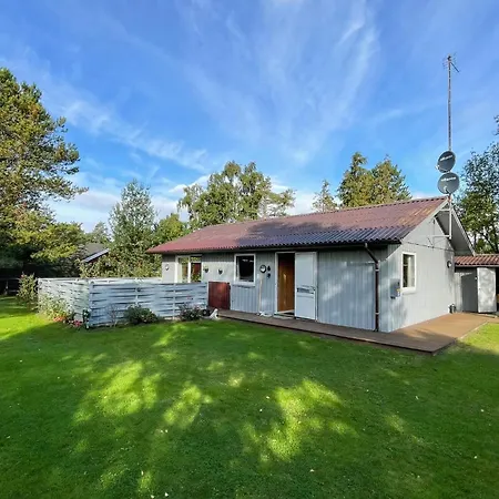 3 Bedroom Cozy In Casa vacanze