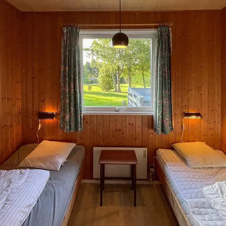 3 Bedroom Cozy In *